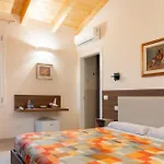 Eliseo Gasthuis 3*